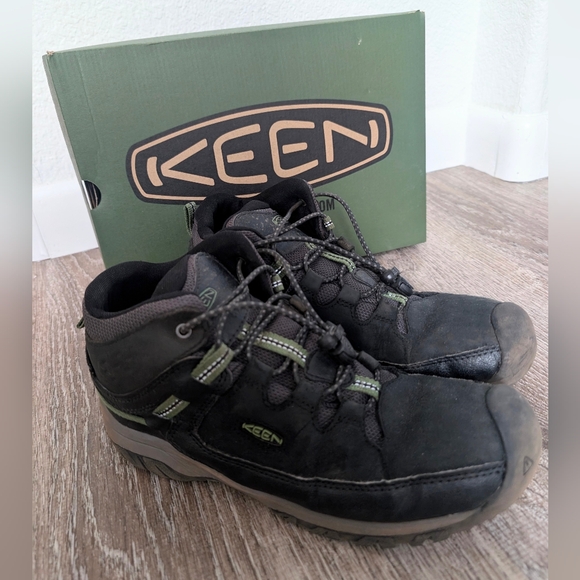 Keen Shoes Keen Hiking Boots Poshmark